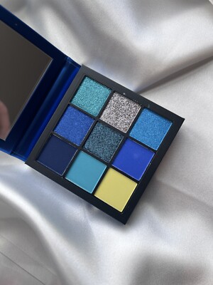 Huda Beauty SAPPHIRE Obsessions Eyeshadow Palette NEW IN BOX