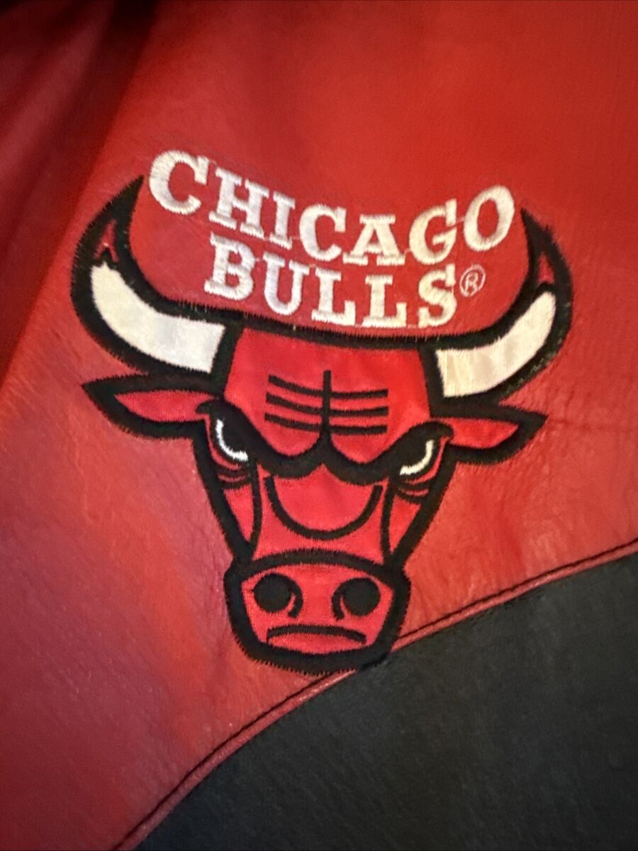 1990s Vintage Pro Player Chicago Bulls Leather Jacket Coat 1990s Vintage Pro Player Chicago Bulls Leather Jacket Coat