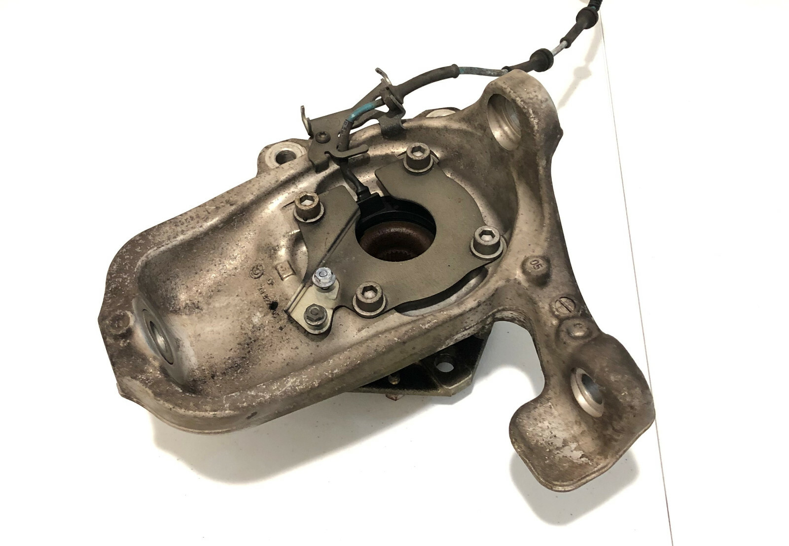 06 MASERATI QUATTROPORTE M139 FRONT LEFT DRIVER SPINDLE KNUCKLE HUB ASSEMBLY