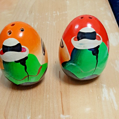 NOS Vtg  Wood Egg Salt & Pepper Shakers