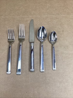 5pcs  Vera Wang Chime  18/10 Stainless Steel Kitchen Utensils Flatware set