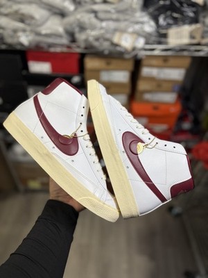 Size 10 - Nike Women's Blazer Mid '77 SE Sneakers White Team Red DV7003-100