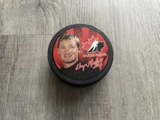 Wayne Gretzky Team Canada McDonald’s Hockey Puck – Hockey Canada Commemorative