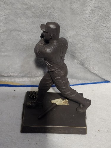 LOU GEHRIG 2004 NEW YORK YANKEES BRONZE STATUE MONUMENT PARK COLLECTION #2 - Picture 4 of 10