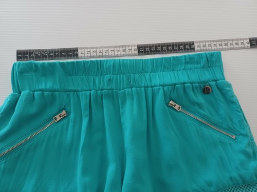 Womans Lorna Jane size XS shorts Yoga Fitness Dance comfort logo - Picture 7 of 8