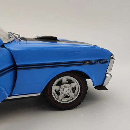 No Box Diecast 1/18 Scale CC FORD Ford FALCON Alloy Car Model Adult Toy Car - Picture 9 of 19