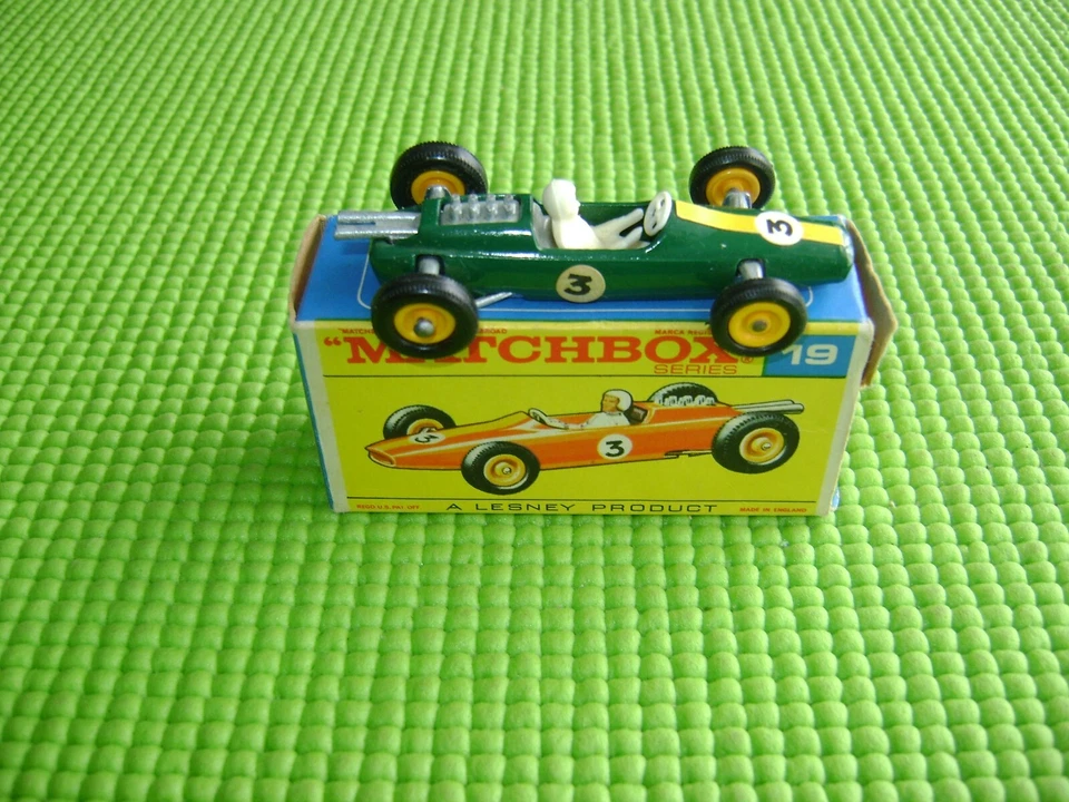 MATCHBOX SERIES 19 LOTUS RACING CAR EN BOITE D'ORIGINE VNMIB - Photo 2/4