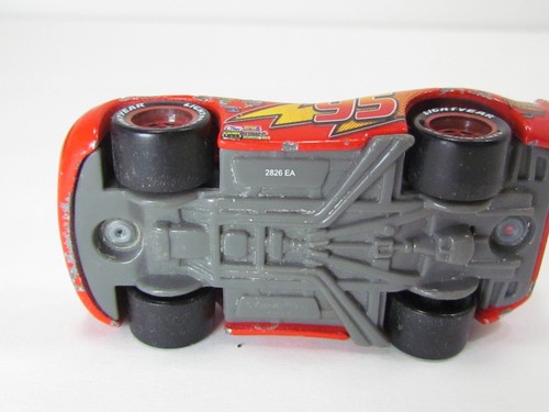 Disney Pixar Cars Rust-Eze Lightening McQueen 95 coche rojo (1) - Imagen 4 de 5
