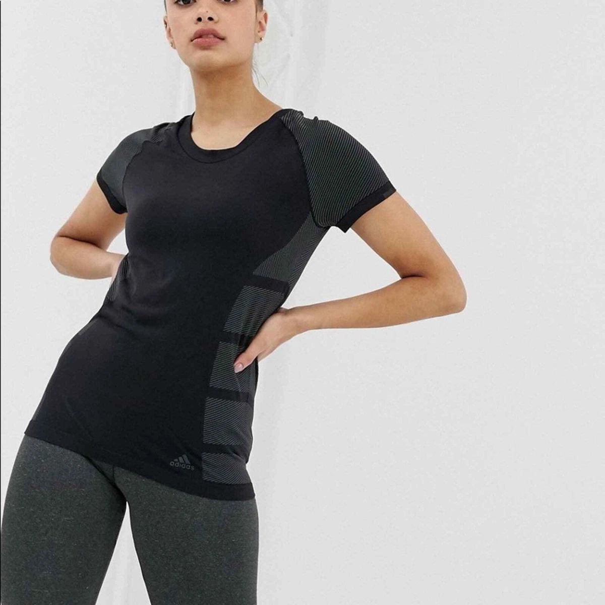 Adidas ultra store light tee