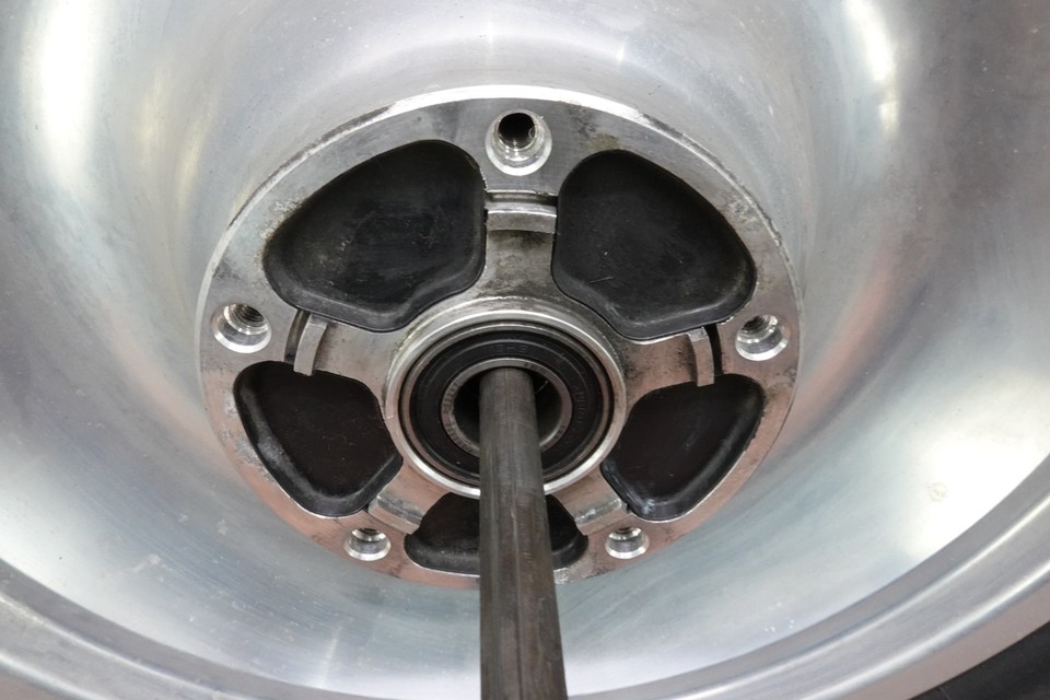 2002-2006 Harley Davidson V-rod Vrod Rear Wheel Rim Tire 200/50 ZR18 | eBay