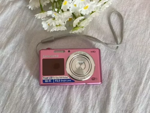 Samsung DV150F Digital Camera WiFi 16.2MP Optical Zoom Dual LCD Screen - Picture 5 of 9