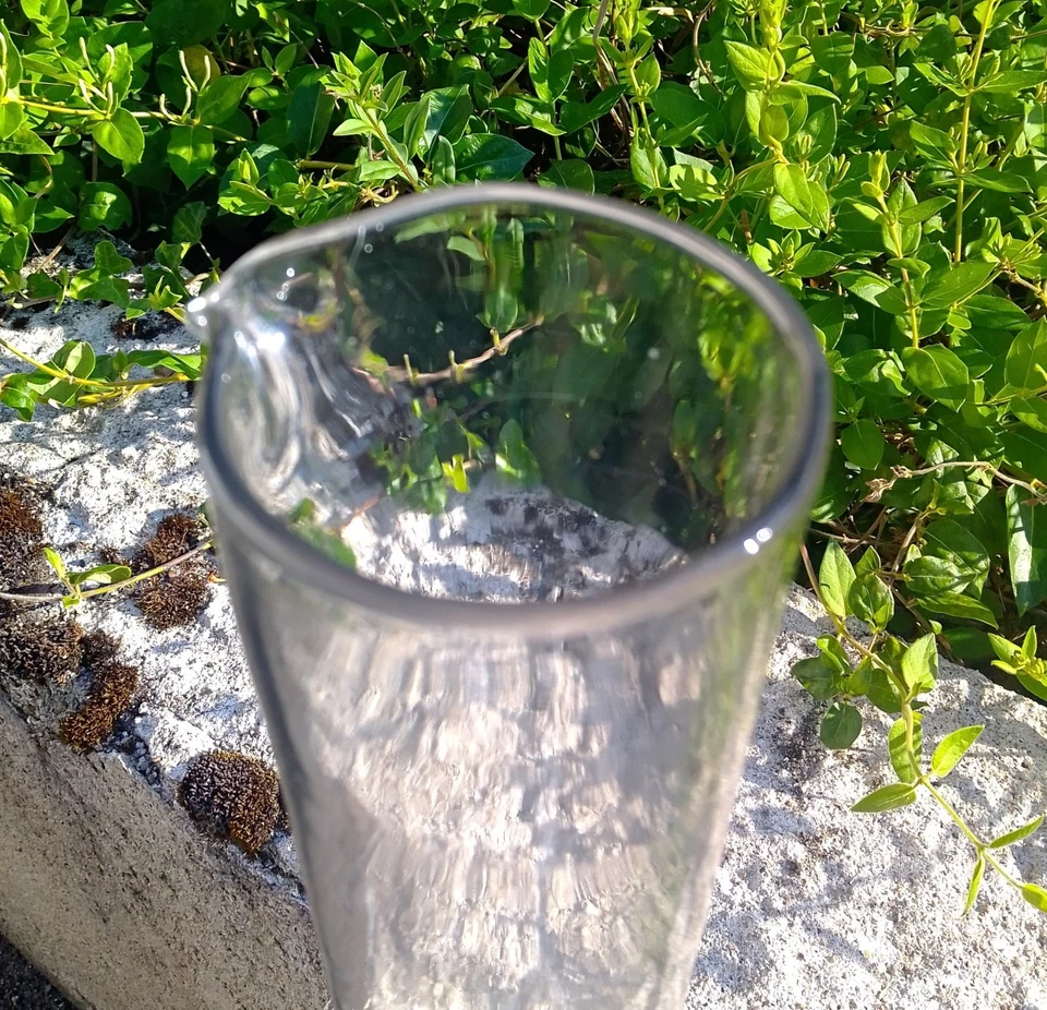 ANCIENNE EPROUVETTE A BEC EN VERRE SOUFFLEE GRADUEE ET SIGNEE XIX ème - Photo 4/4