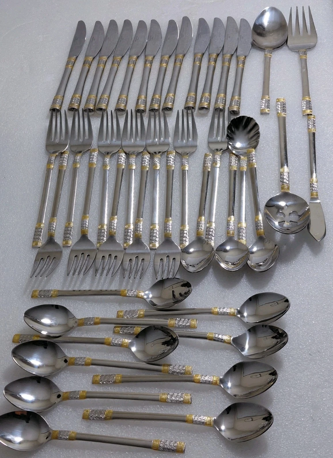 42 Wallace Silversmith Golden Corsica Gold Accent 18/10 Stainless Flatware China