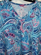 Vera Bradley Women's XL Indigo Paisley V-Neck Scrub Top
