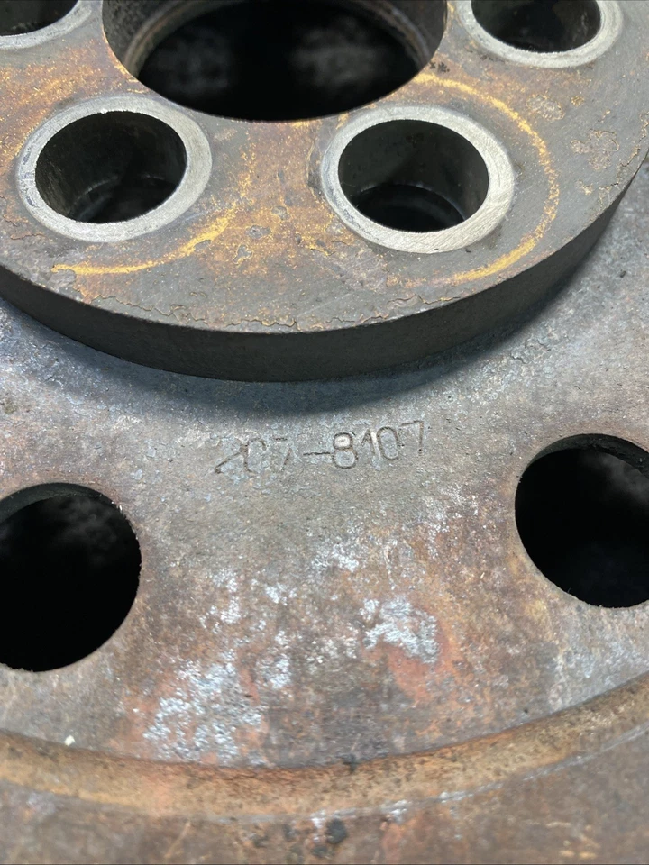 2004 KCB23683 Caterpillar C13 12.5L Engine Crankshaft Pulley OEM 207-8107 - Image 3 of 4