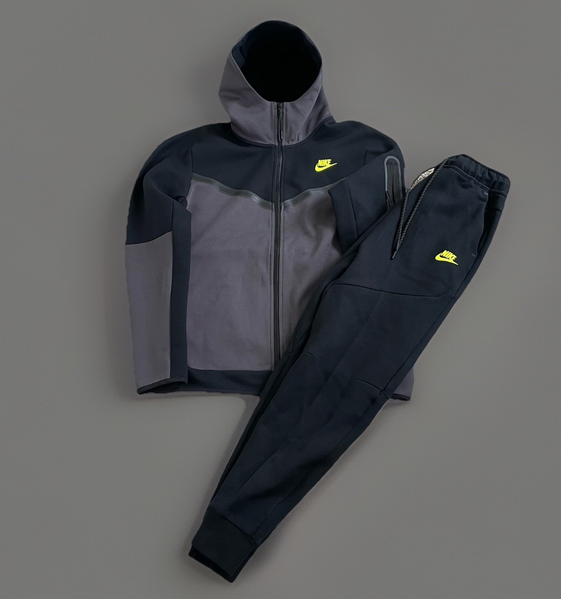 Nike Tech Fleece Rare Full Zip Windrunner Black Green Strike Size Small Set image 2