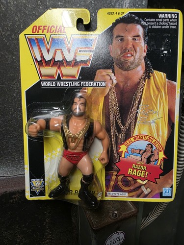 WWF RAZOR RAMON  w/ chains new in package Wrestlin...