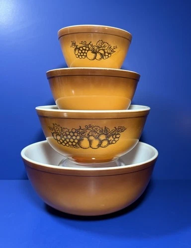 Vintage Pyrex Old Orchard 4 Nesting Bowl Set Brown/Gold 404, 403, 402 & 401