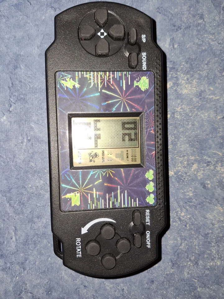 Juego electrónico portátil Tetris vintage probado funciona perfecto como nuevo! Foto 2 de 4