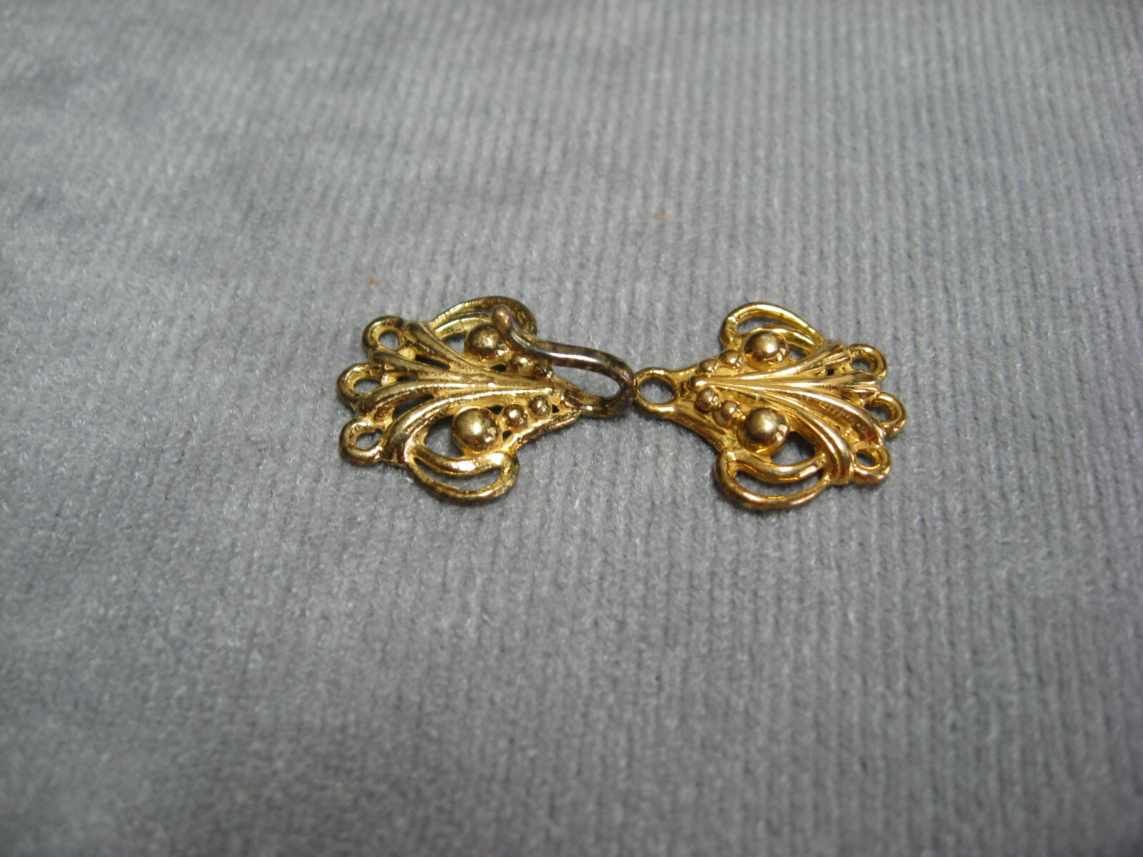Picture 1 of 4