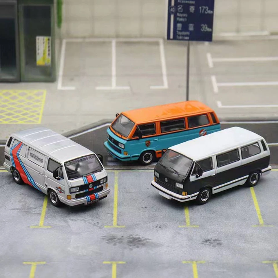Master 1:64 Volkswagen T3 Martini Van Diecast Toys Car Models Miniature Gifts - Immagine 3 di 4