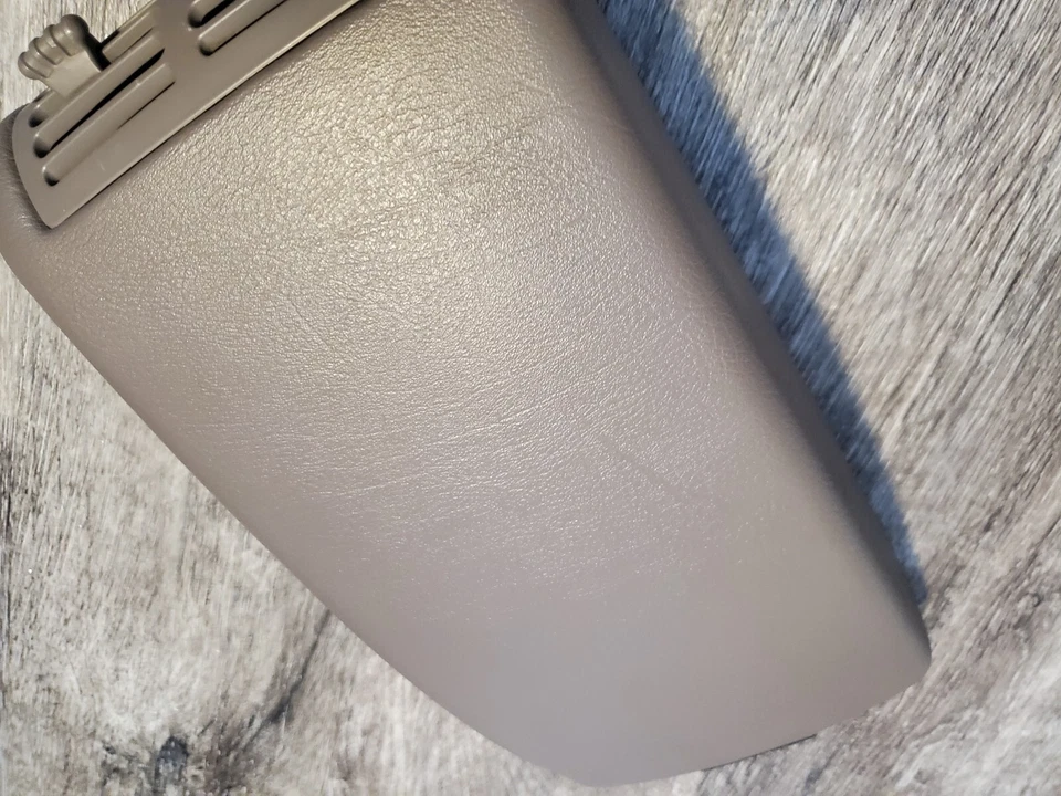 1995 Oldsmobile Aurora Center Console With Vents Tan Brown - Изображение 4 из 4