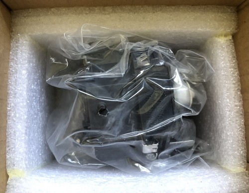 ELPLP38 Projector Lamp & Housing Epson EMP-1505; EMP-1700; EMP-1705; EMP-1707 - Picture 9 of 10