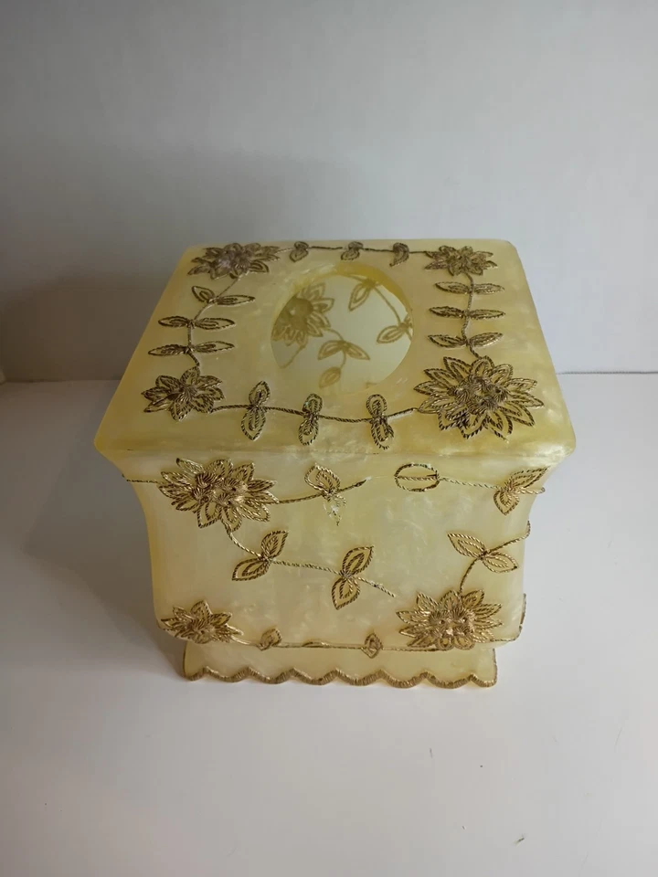Popular Cubierta de Caja de Pañuelos Champagne Perla Acrílico Lucita Floral Hollywood Regency Foto 4 de 4