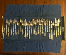 1936 Park Lane Wm A Rogers AA Heavy Flatware by Oneida Ltd, 26 pcs in Lined Case