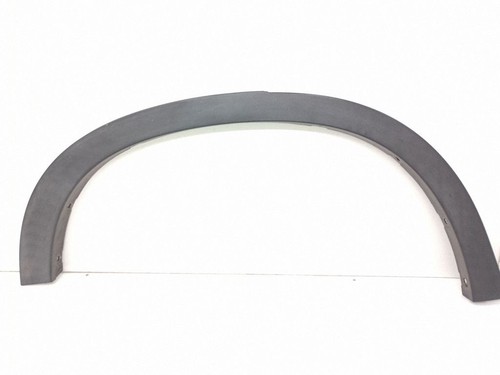Rear wheel arch trim