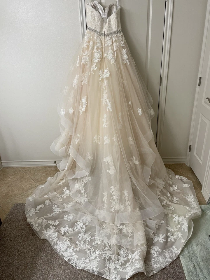 Conjunto Vestido de Novia y Velo Martina Liana Talla 12 Color Marfil Foto 2 de 4