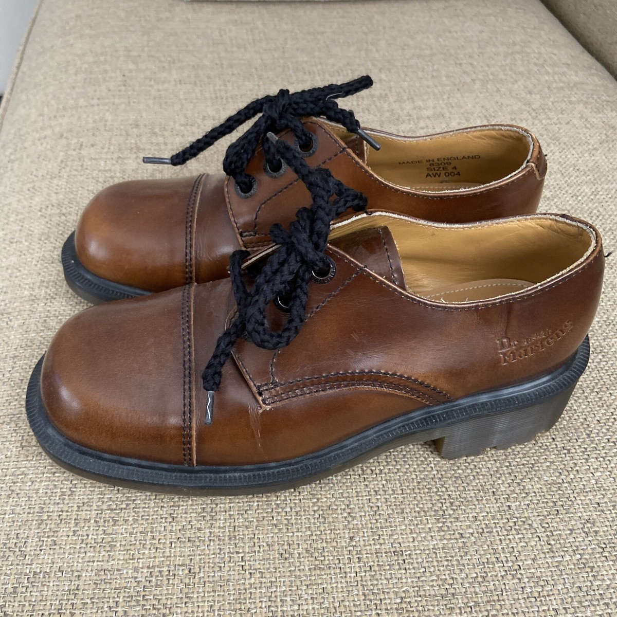 Dr.Martensブラウンスエード ローファー made in England Dr.Martensブラウンスエード ローファー made in England - メルカリ