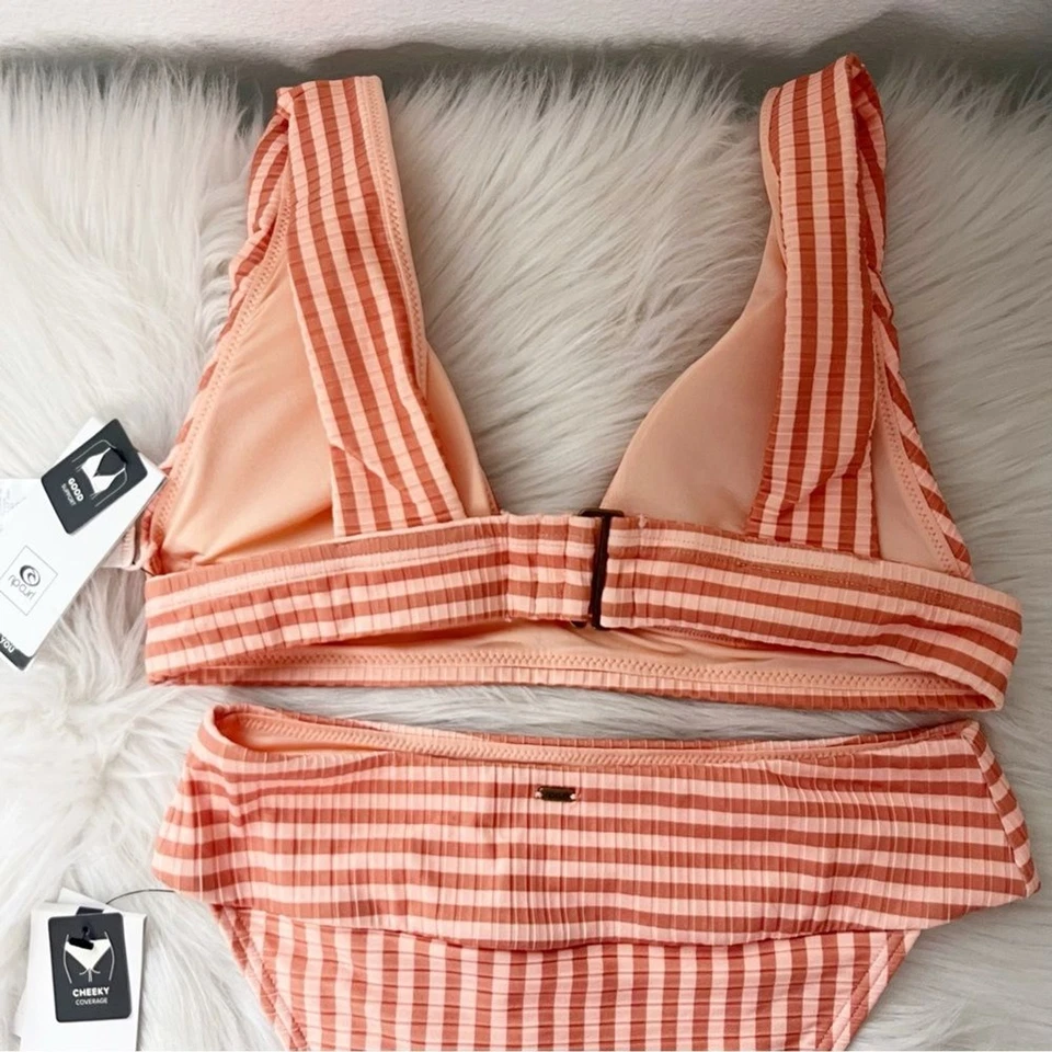 Conjunto Rip Curl Premium Surf Profundo V Bikini Top y Cintura Alta Parte Inferior Descarada Pequeño Nuevo con Etiquetas Foto 4 de 4