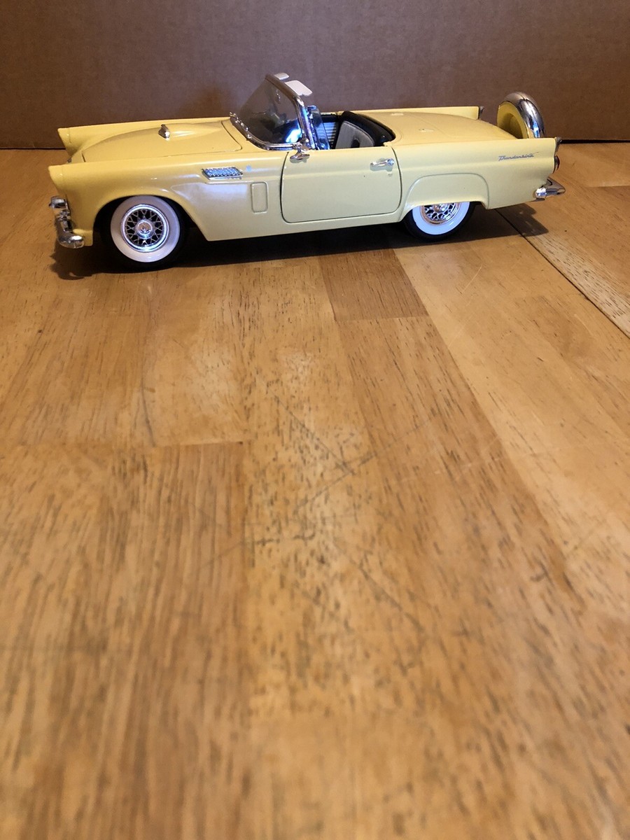 REVELL 1/18 THUNDERBIRD イエロー REVELL 1/18 THUNDERBIRD イエロー