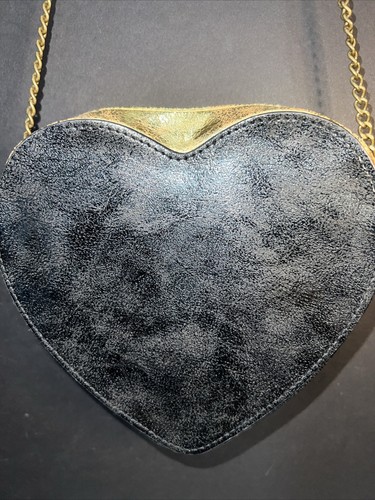 Disney Store Descendants Villain Evie Mal Cross Body Heart Shape Chain Purse Bag - Picture 5 of 8