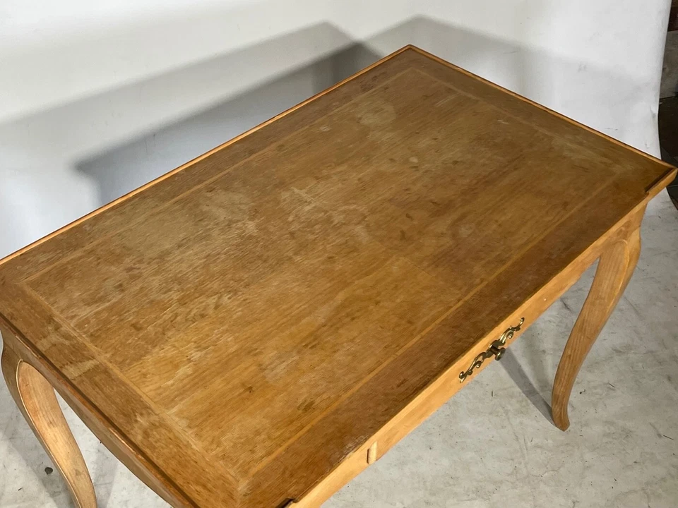 Henredon French Provincial Louis XV Oak Writing Desk - Image 2 of 4