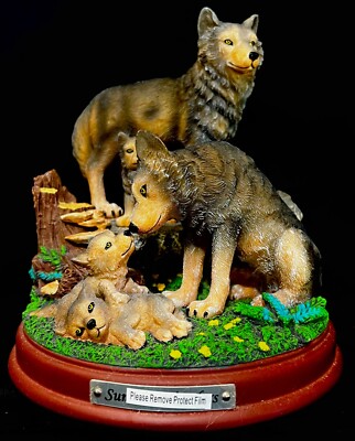 Bradford Exchange Protectors of the Pack Wolf Sculpture 2017 Summer Wonders
