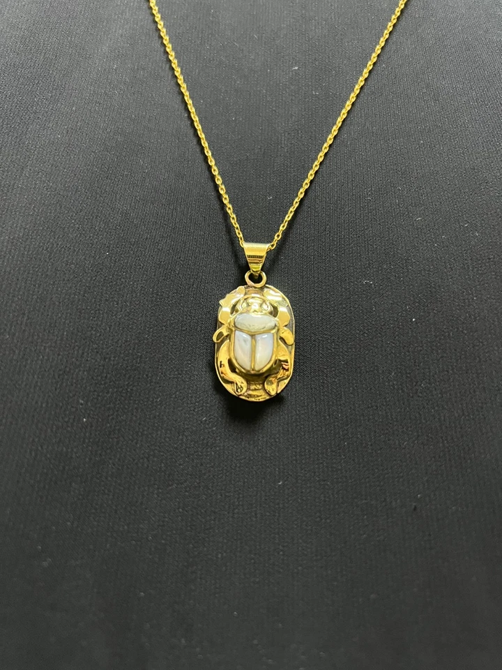 Egyptian Scarab Necklace with White Inlay Gold Amulet - Image 4 of 4