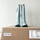 Foto 13 di 14