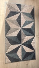 Geometric area rug, 80 × 150 cm