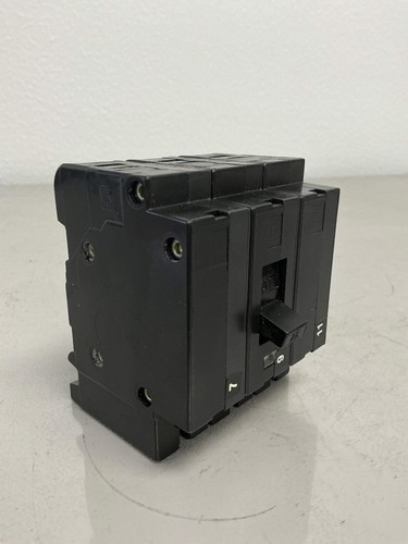 Used Square D EH34025 3 Pole, 25 Amps, 480 Volts