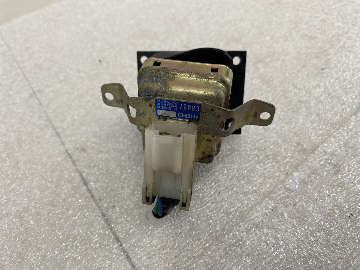 1984-1989 Nissan 300ZX Z31 Heat Fan Blower Amplifier Resistor
