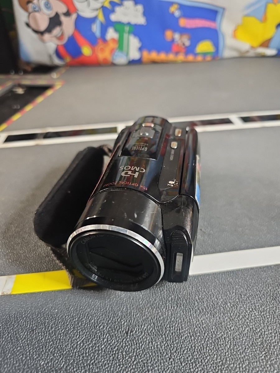 Canon VIXIA HF M31 Full HD 1080p AVCHD 32GB Flash Camcorder Only
