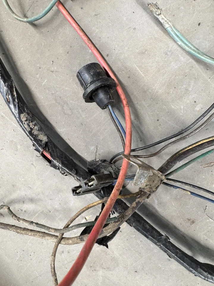 Arnés de cableado de faros Chevy Impala Caprice 1969 1970 Biscayne faros Belair Foto 3 de 4