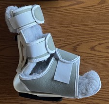 Universal Orthopedic Procare Podous Boot