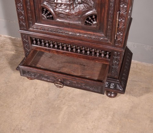 77" Tall French Antique Breton Cabinet in Solid Chestnut Wood w/Carved Figures - Picture 6 of 18