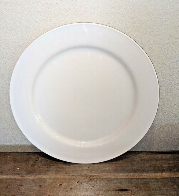 NEW 6 Pottery Barn GREAT WHITE Traditional Wide Rim Dinner Plates Sri