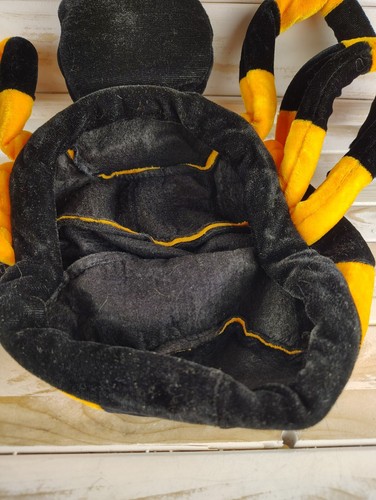 Eight Leg Furry Orange & Black Spider Hat - Picture 12 of 14