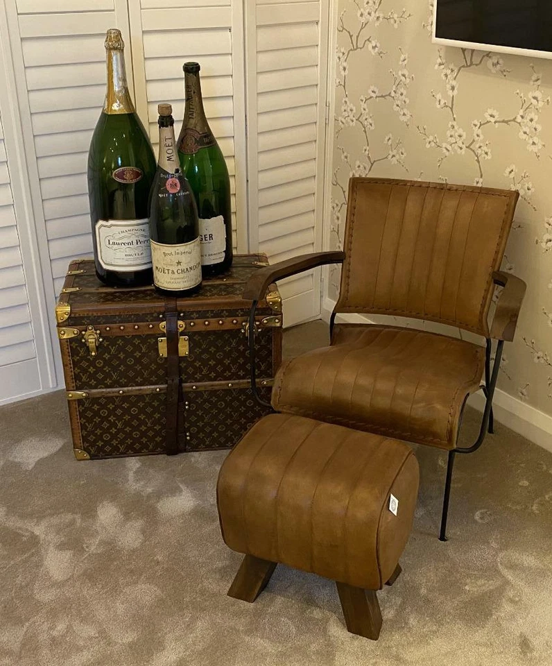 Brown Leather Stool / Footstool Wood Legs Pommel Horse Style Retro Vintage - Image 3 of 4