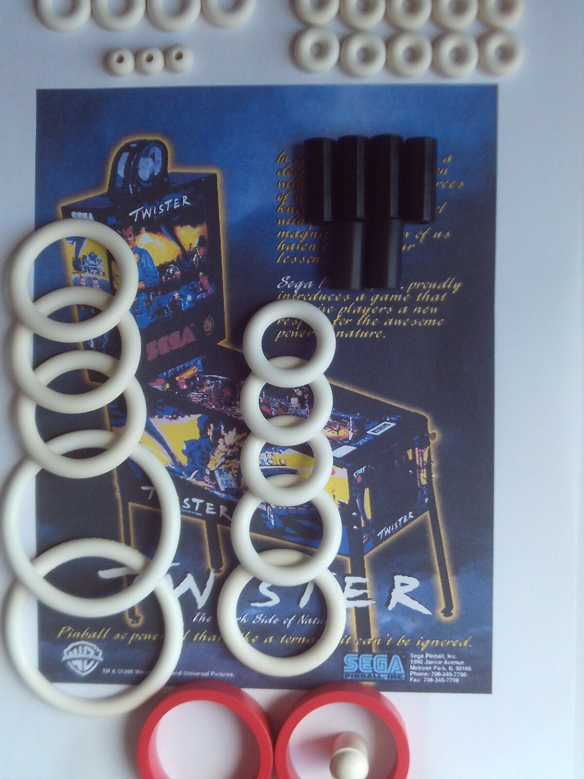 Kit complet de caoutchoucs blancs et rouges pour flipper Sega Twister